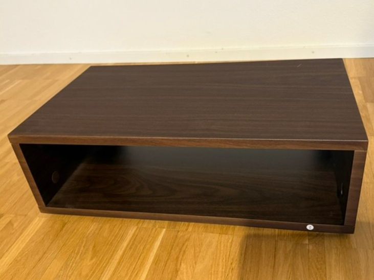 Altri accessori: 3U Desktop-Rack aus Holz – Usato da Basel venduto da JackAMI 1