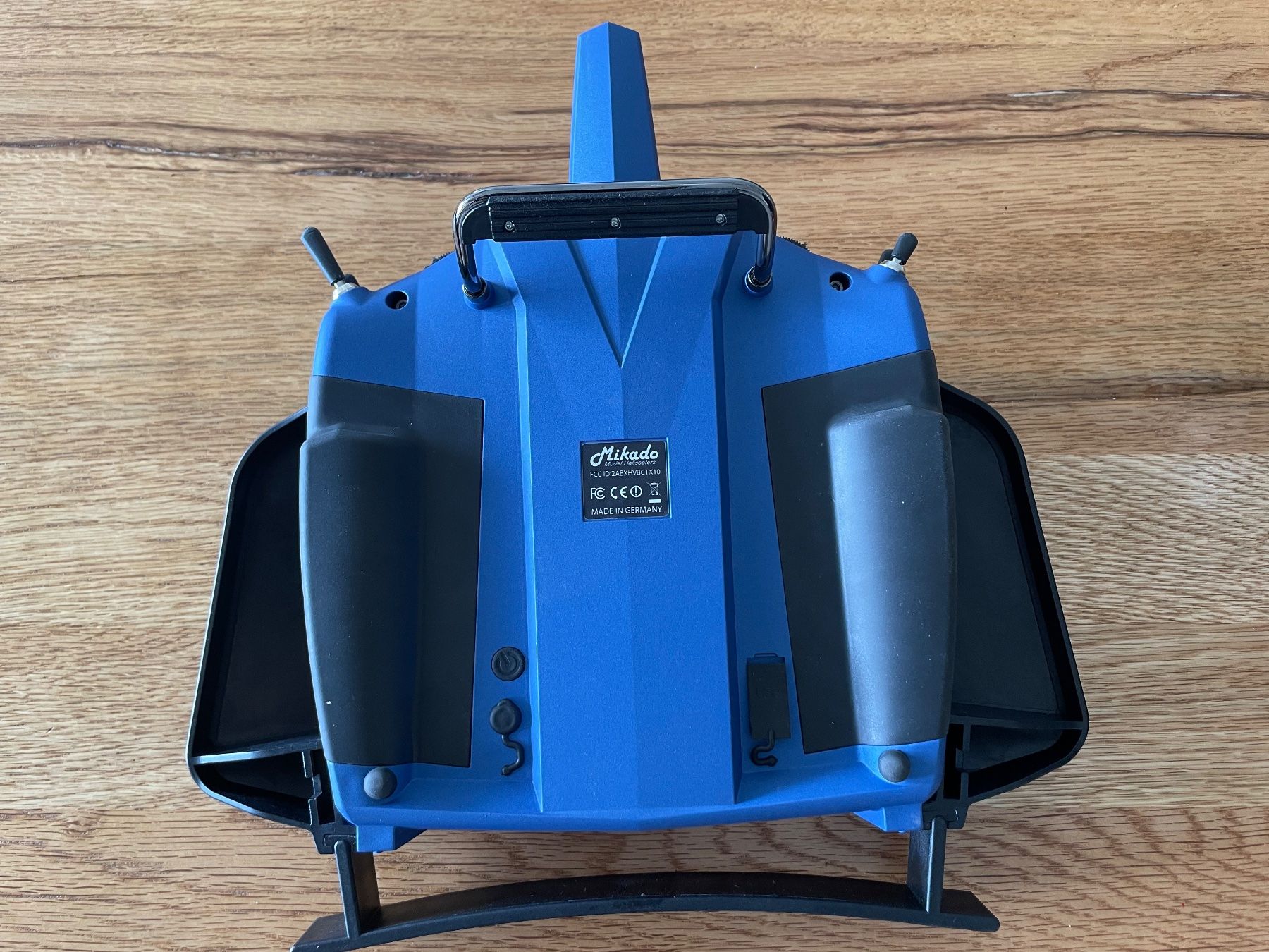 Modellismo RC: Micado VBar Control EVO mit Pult – Usato da Dietlikon venduto da woopiro 1