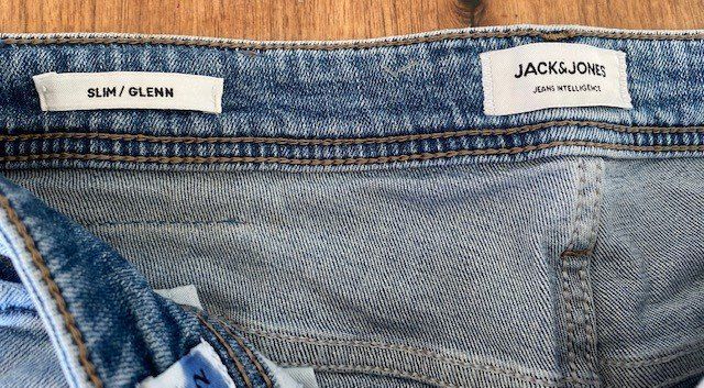 Jeans: Jeans Jack & Jones Gr. 32/32 – Usato da Schnottwil venduto da Garuso 1