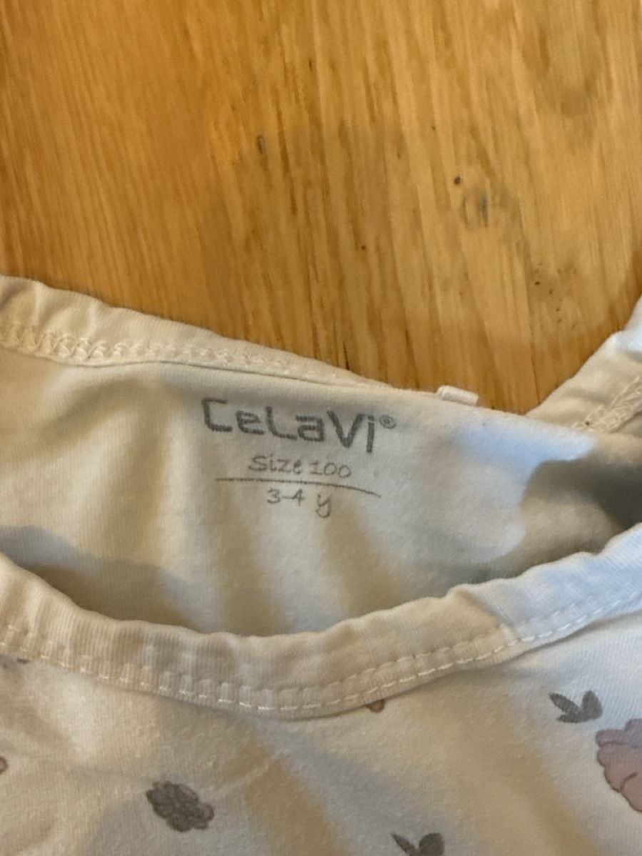 Lotti di vestiti: 2er Set Bodys Gr. 104, Langarm – Usato da Ottikon venduto da Domito 4