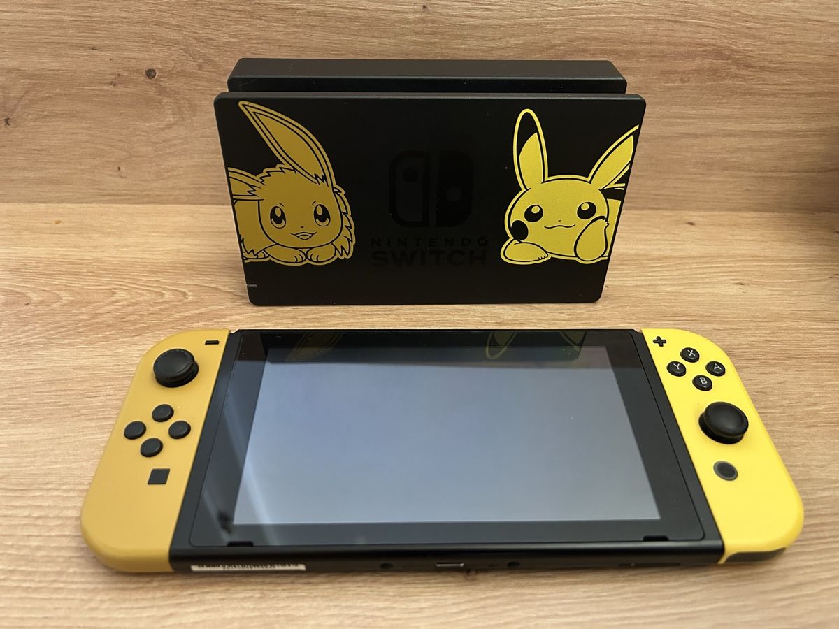 Nintendo Console: Nintendo Switch Pikachu – Usato da Osogna venduto da Emergencychips 1