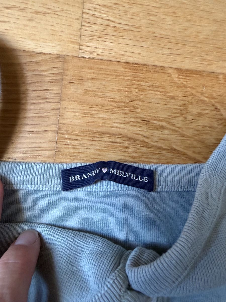 Brandy Melville Tops: Brandy Melville Set – Gebraucht aus Thun von mir_8tjd 2