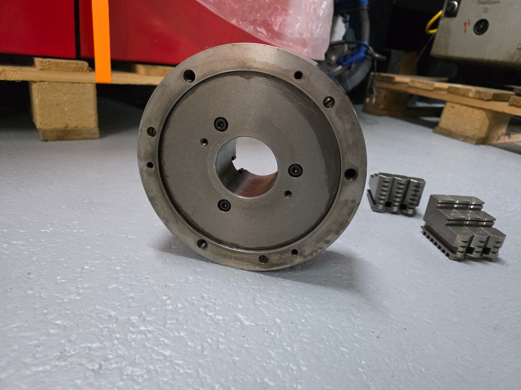 Schaublin Altro per industria metallurgica: Röhm Dreibackenfutter Ø200mm – Usato da Sax venduto da endsim 1