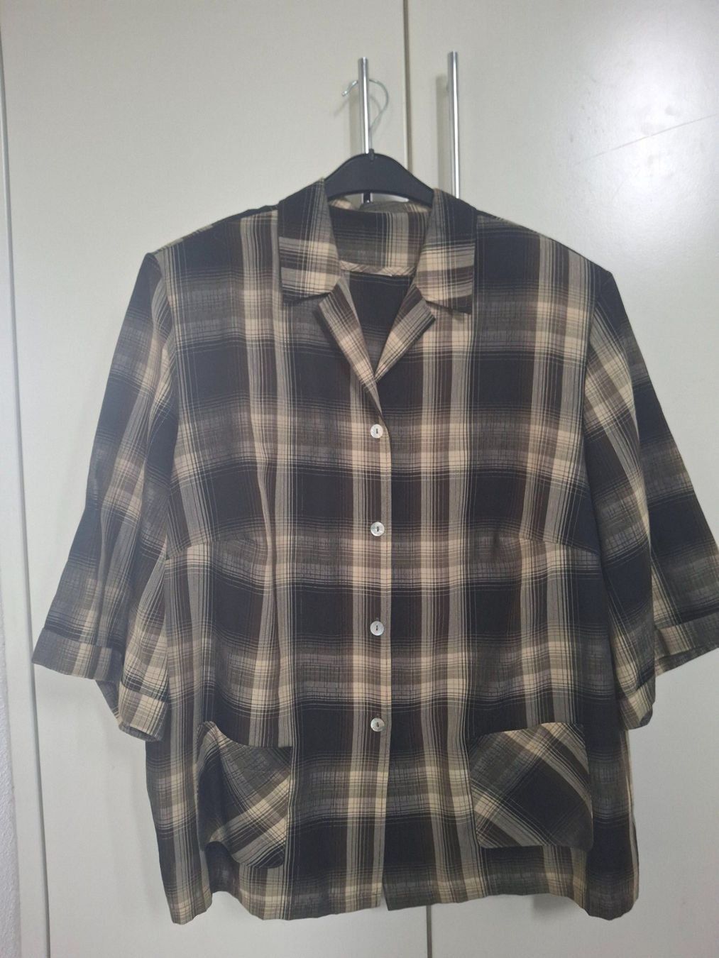 Lotti di vestiti: Bluse + Top im Karomuster, Gr. 44 – Nuovo (secondo la descrizione) da WALTERSWIL SO venduto da thb_ybm8