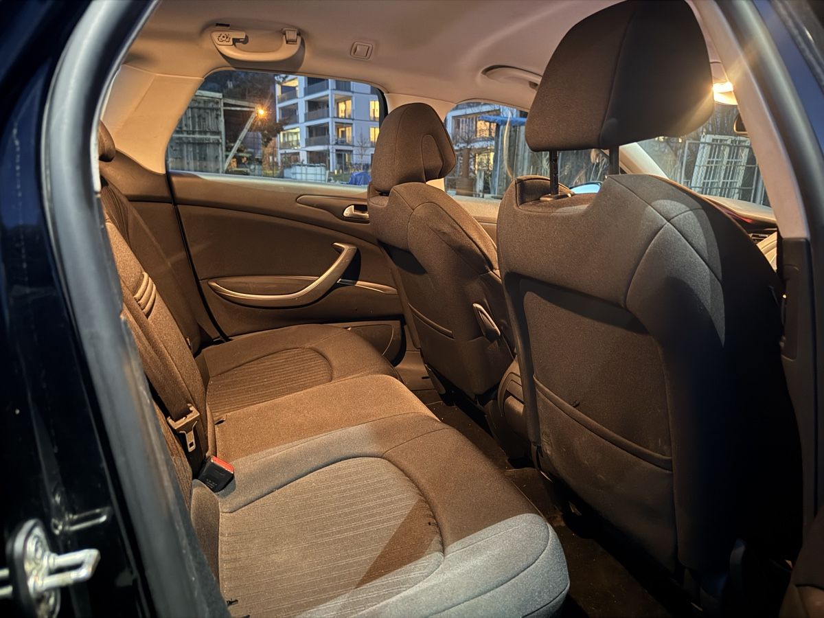 Citroën Automobili: Citroen C5 2.0HDI Automat  – Usato da Altstätten SG venduto da Bb1700 5