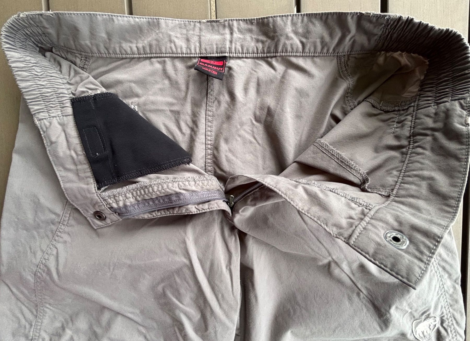 Mammut Pantalons: Mammut Zip-off Wanderhose, Gr. 42 – D'occasion à Ebnat-Kappel par Molton 3