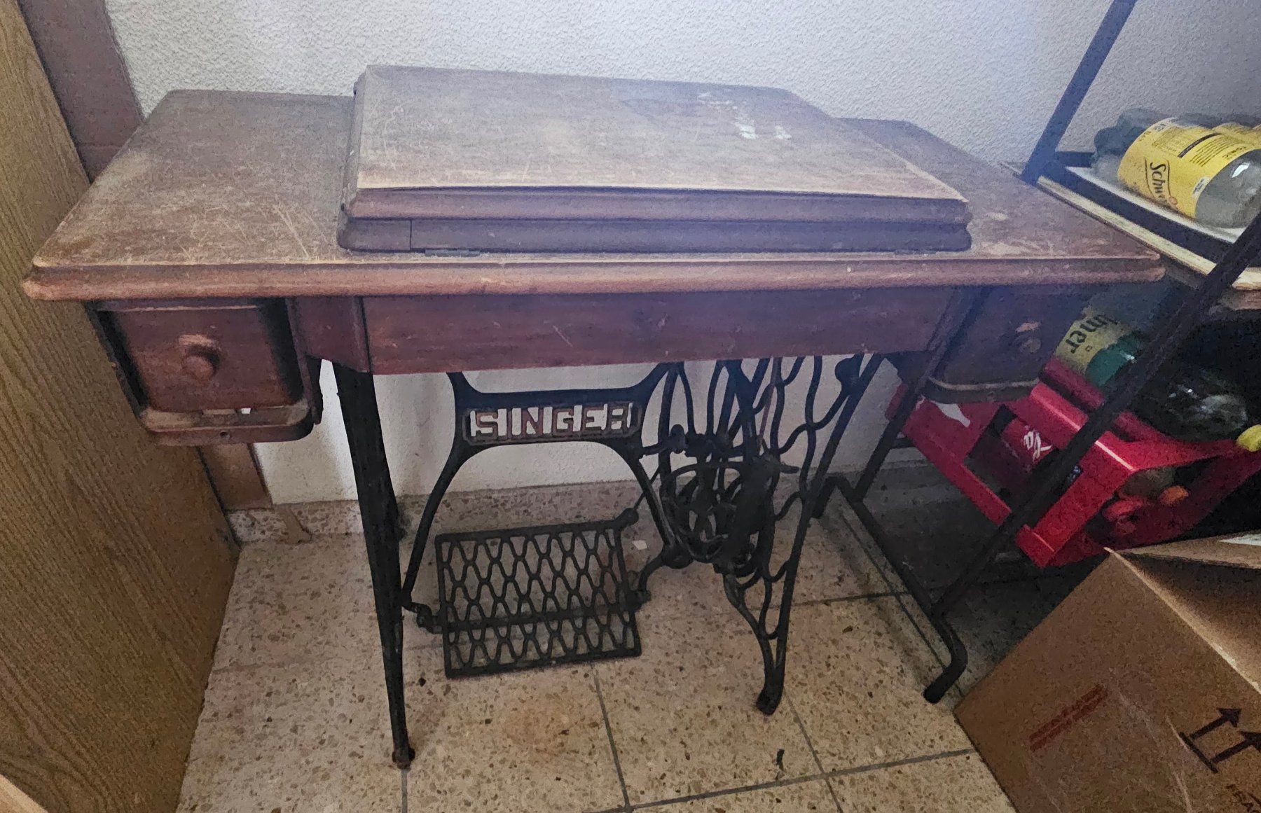Singer Macchine da cucire: Alte Singer Nähmaschine – Usato da Rain venduto da Rasala3 1
