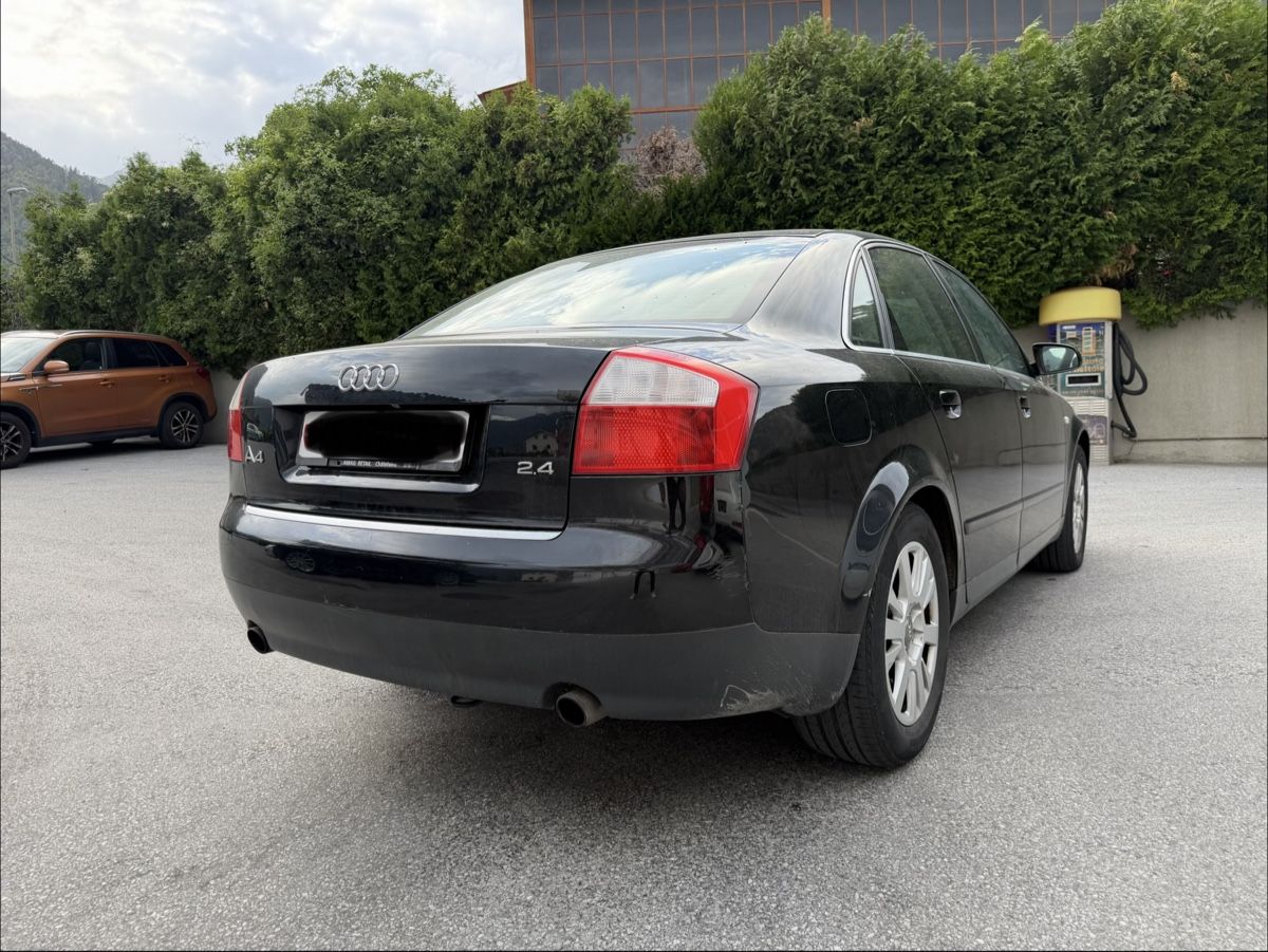 Audi Autos: Audi A4 B6 2.4 V6 – Gebraucht aus Monthey von gla_jw8q 3