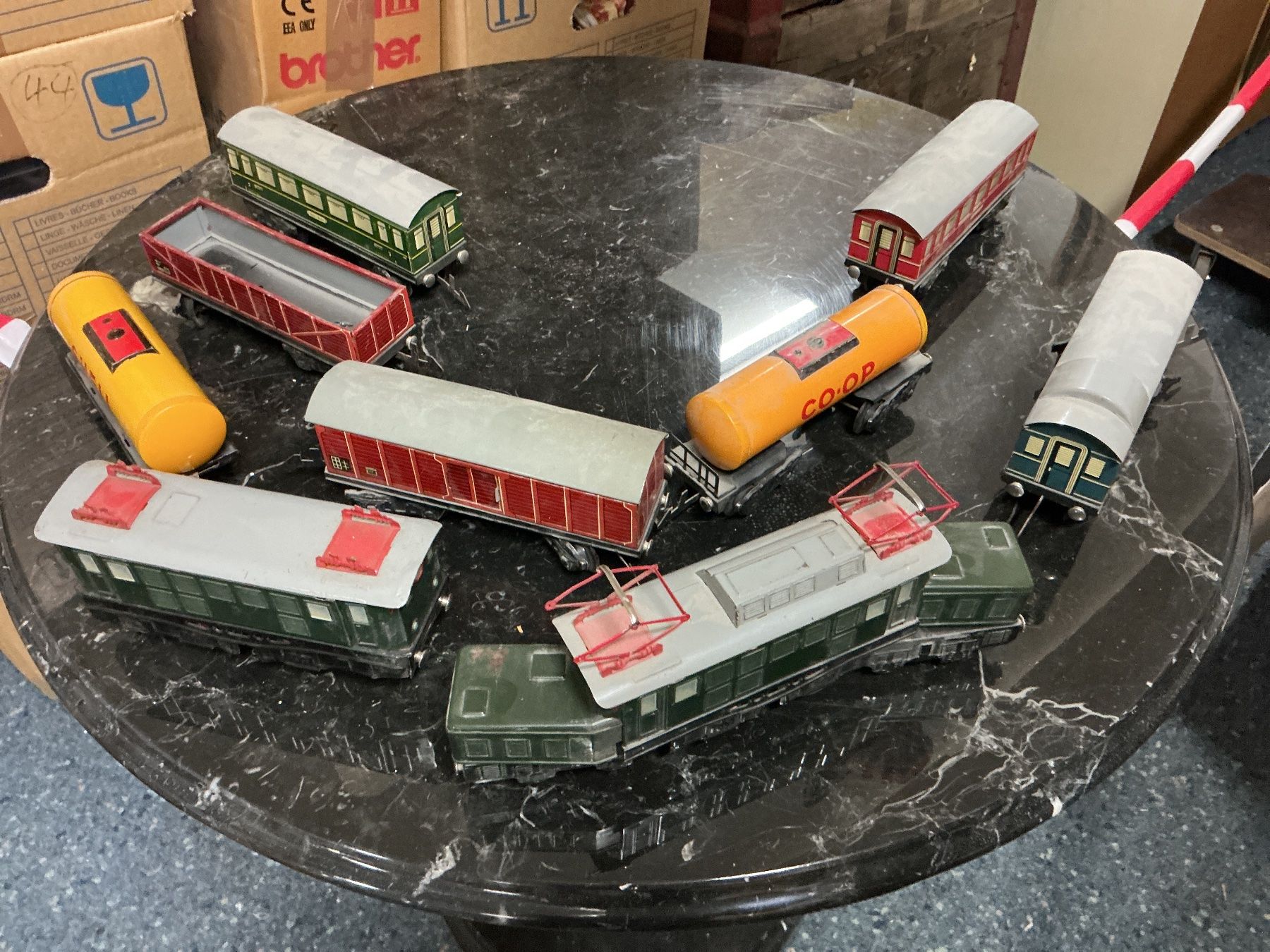 Modellini di ferrovie: Lot Modell Eisenbahnen – Usato da Bern venduto da vielerart