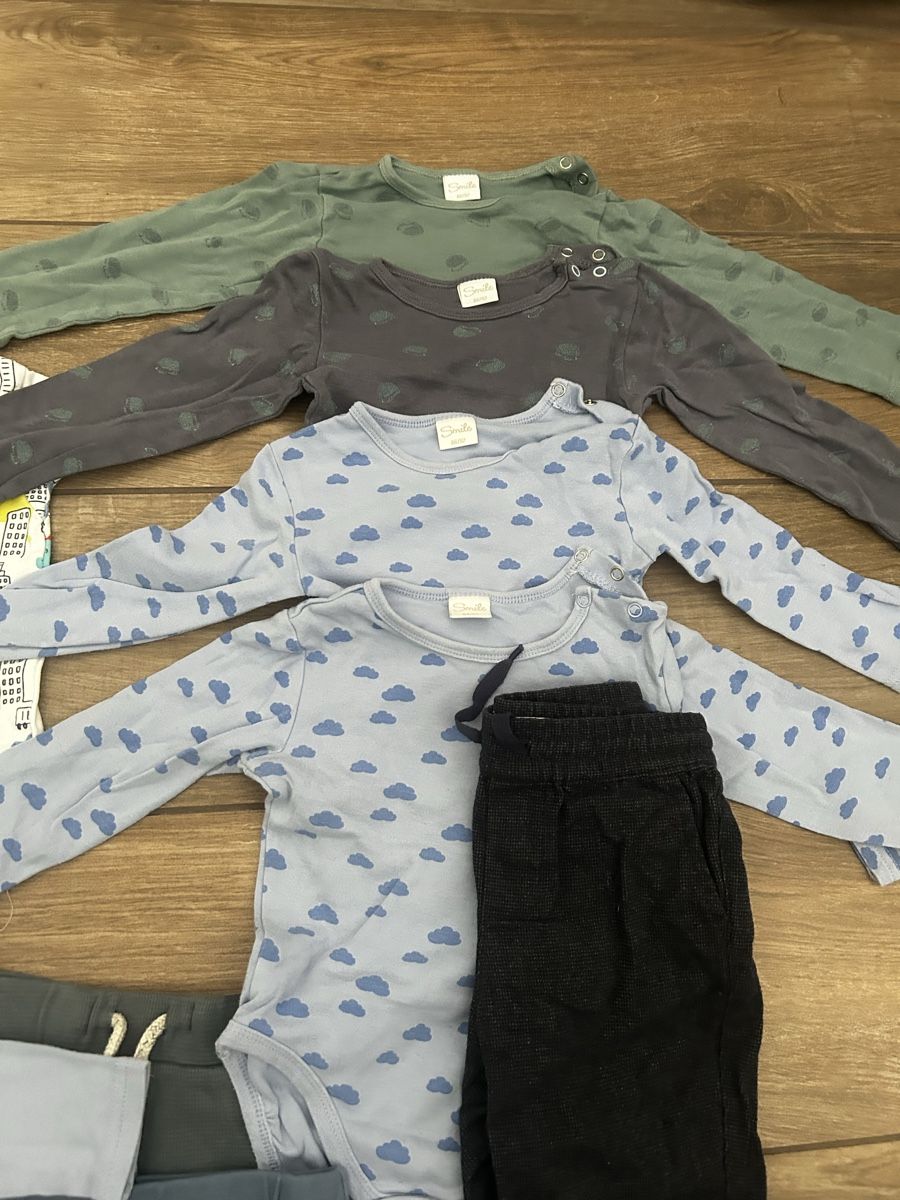 Lotti & Set di vestiti: Diversi bambini 86-92 – Usato da Locarno venduto da sca_8bh7 1