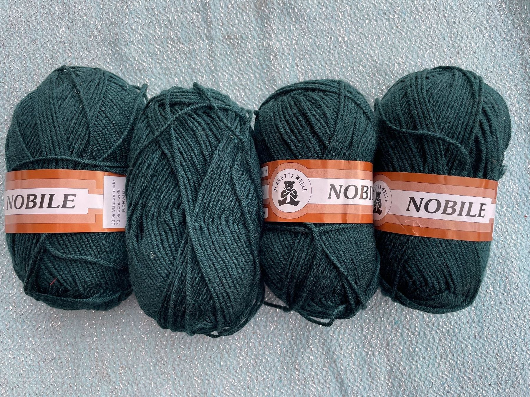 Wolle: Wolle Set: 4 Stk BERNETTA "Nobile" 30% Maulbeerseide – Gebraucht aus Frasnacht von GracyStore
