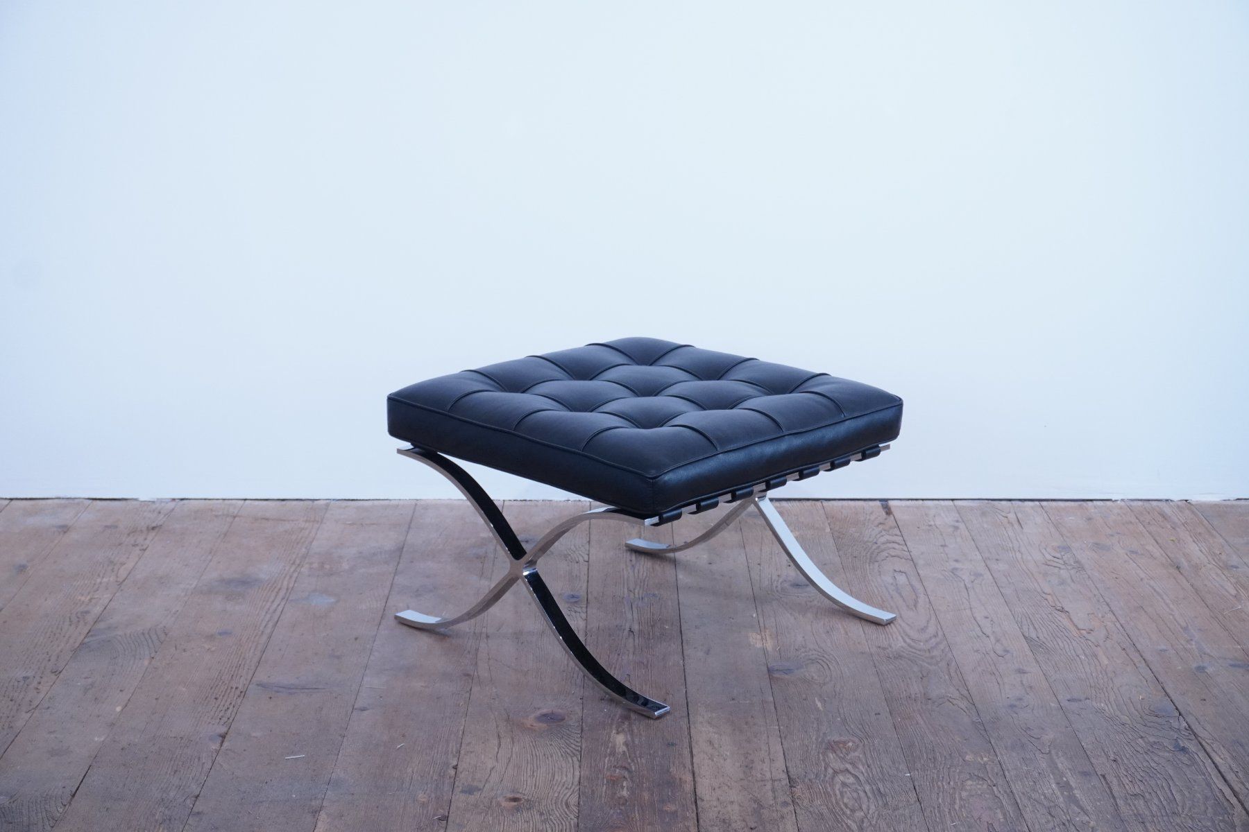 Knoll Sgabelli: Knoll International Barcelona Ottoman – Usato da Bad Zurzach venduto da QLASSIQ