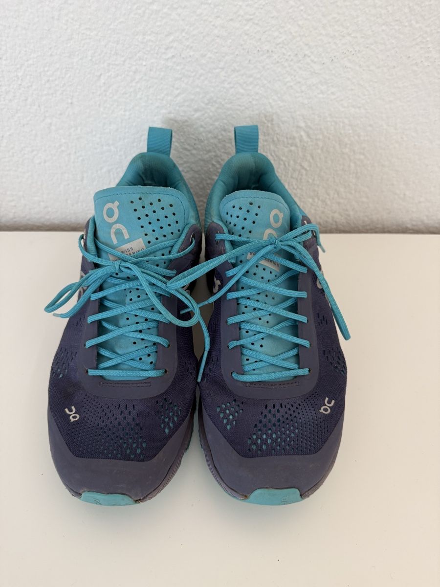 On Scarpe da donna: On-Cloud (Frauen), Grösse 37 – Nuovo (secondo la descrizione) da Biel/Bienne venduto da jul_ghc6