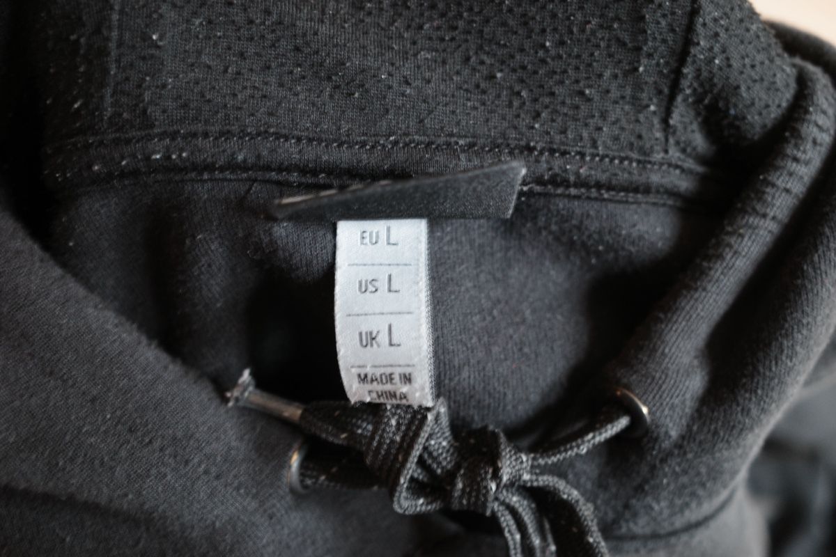 Ellesse Maglioni & Felpe: Hoodie Kapuzenpullover Ellesse Grösse L – Usato da Zürich venduto da loeksig 2