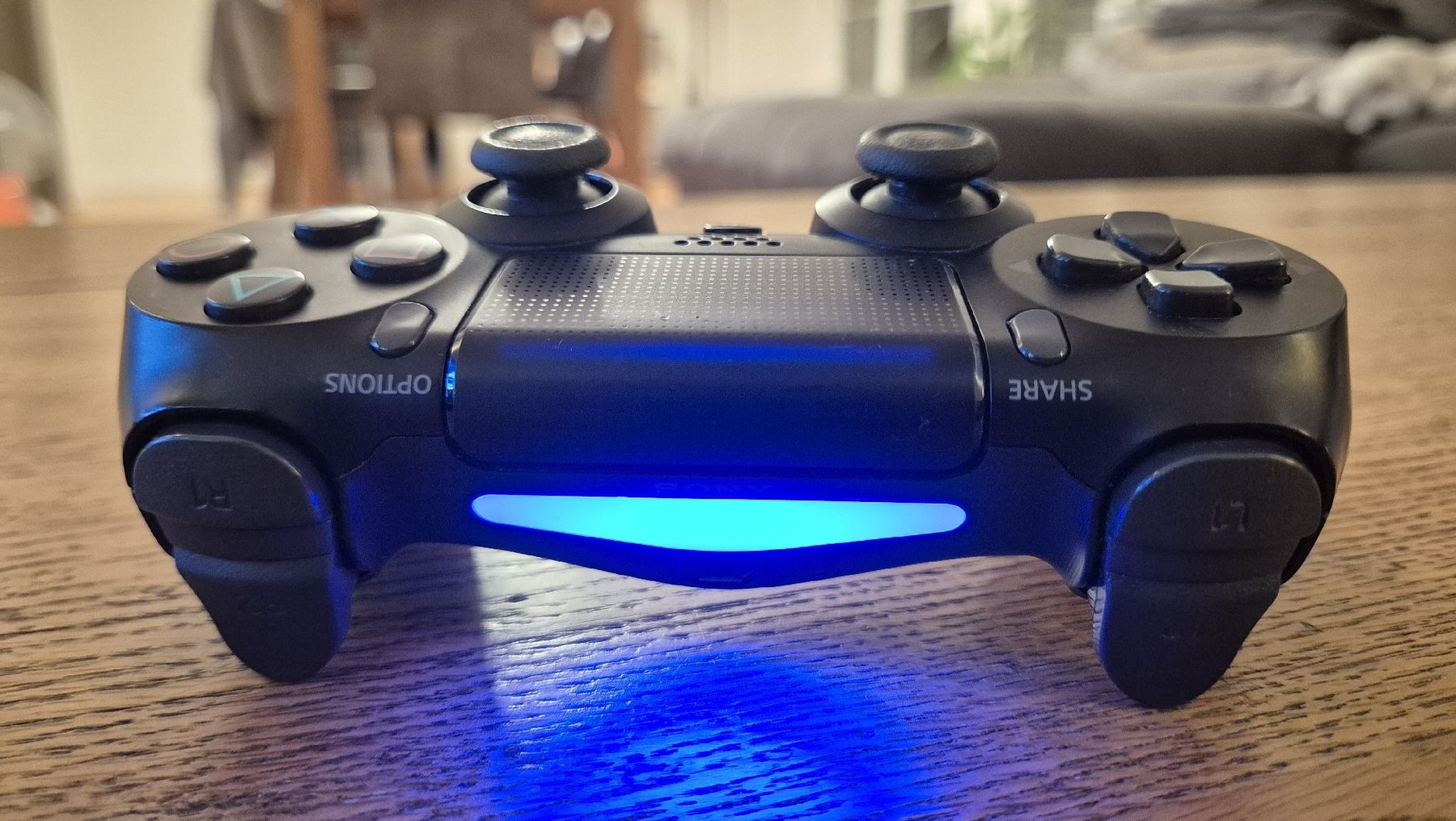 Sony Controller: Original Sony PS4 DualShock V2 Controller – Gebraucht aus Au SG von KonsoleWerk 2