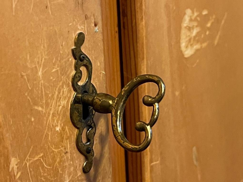 Armadi: Kleiderschrank mit Regalen – Usato da Wallisellen venduto da starkrossed 3