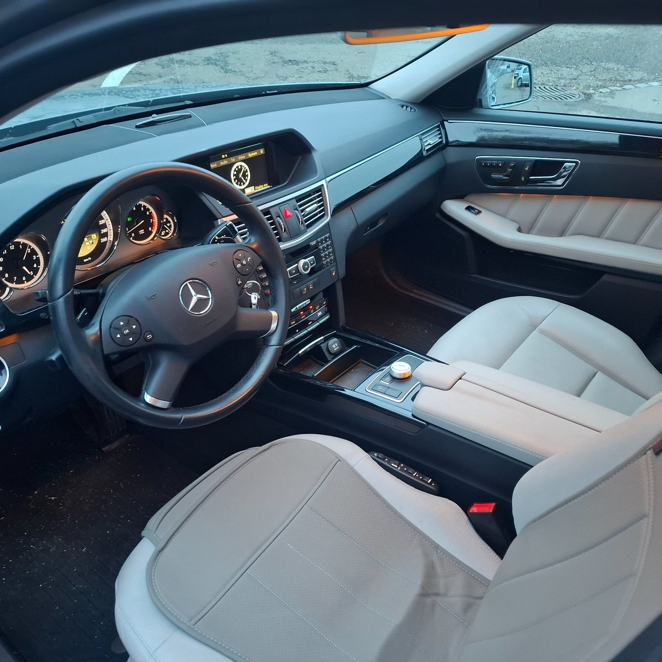 Mercedes-Benz Automobili: Mercedes e350 4 Matic – Usato da Wolfhalden venduto da Daytona1. 4