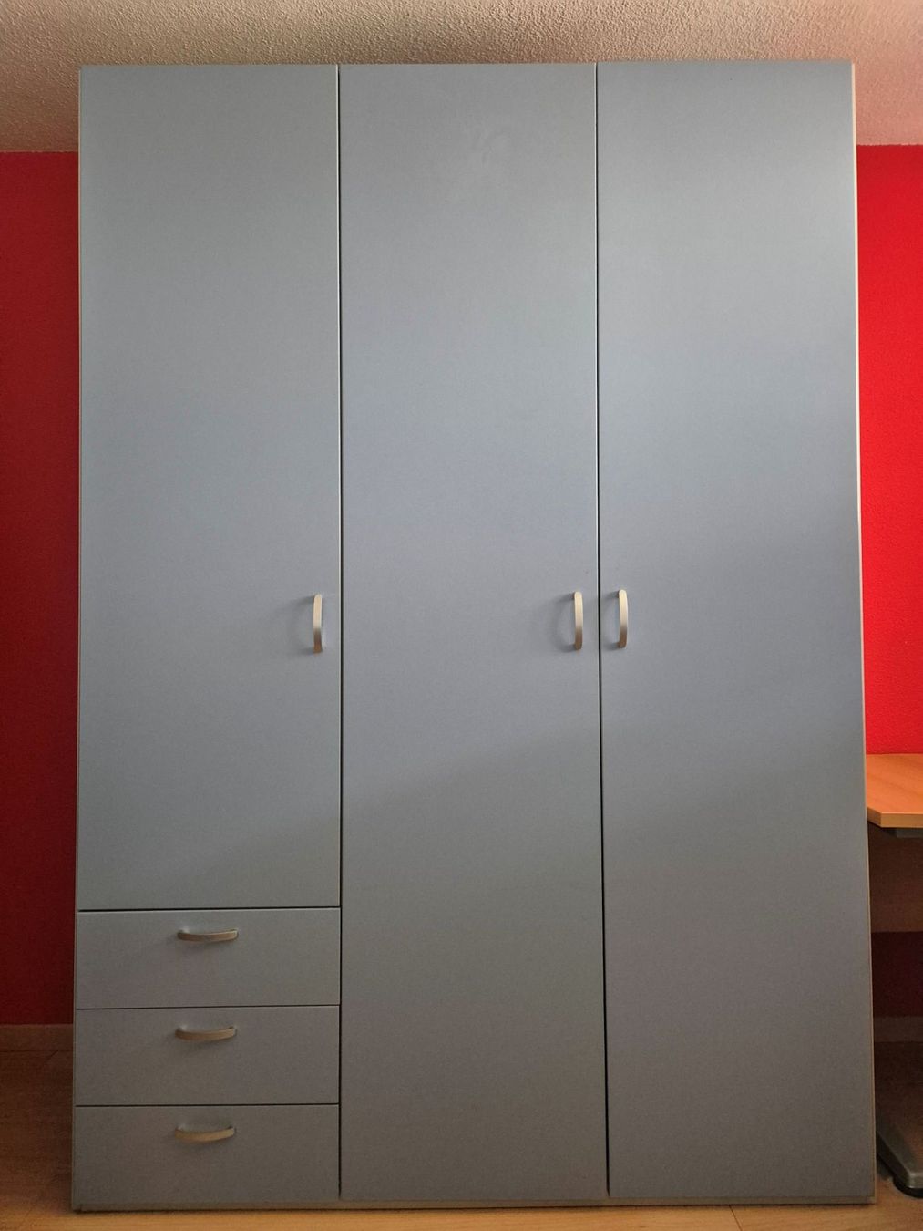 Armoires: Kleiderschrank Omlin – D'occasion à Villmergen par Fischka