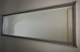 Grosser Wandspiegel mit schönem Rahmen, Top Zustand!