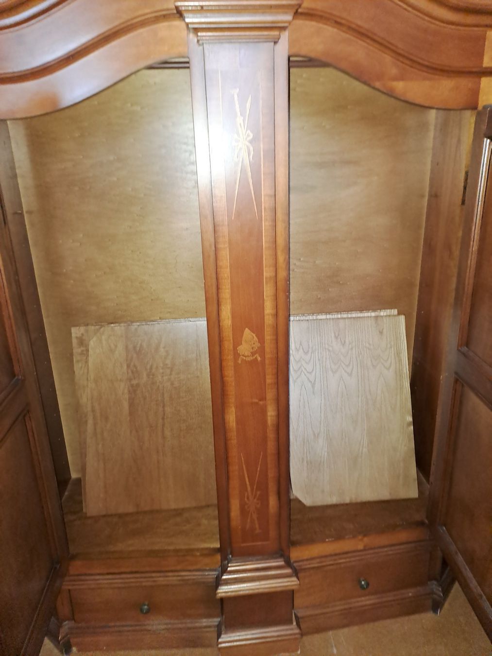 Armadi: Holzschrank – Usato da Burgdorf venduto da 01jschenk 8
