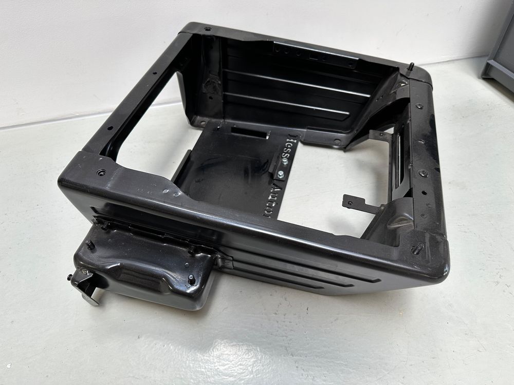 VW T5/T6/T6.1 Sitzkonsole Batterie