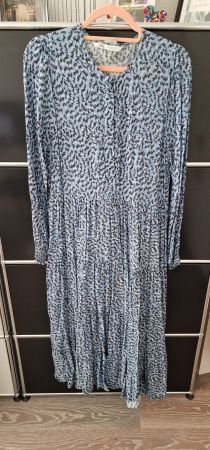 Langärmliges Kleid von Zara, Grösse L