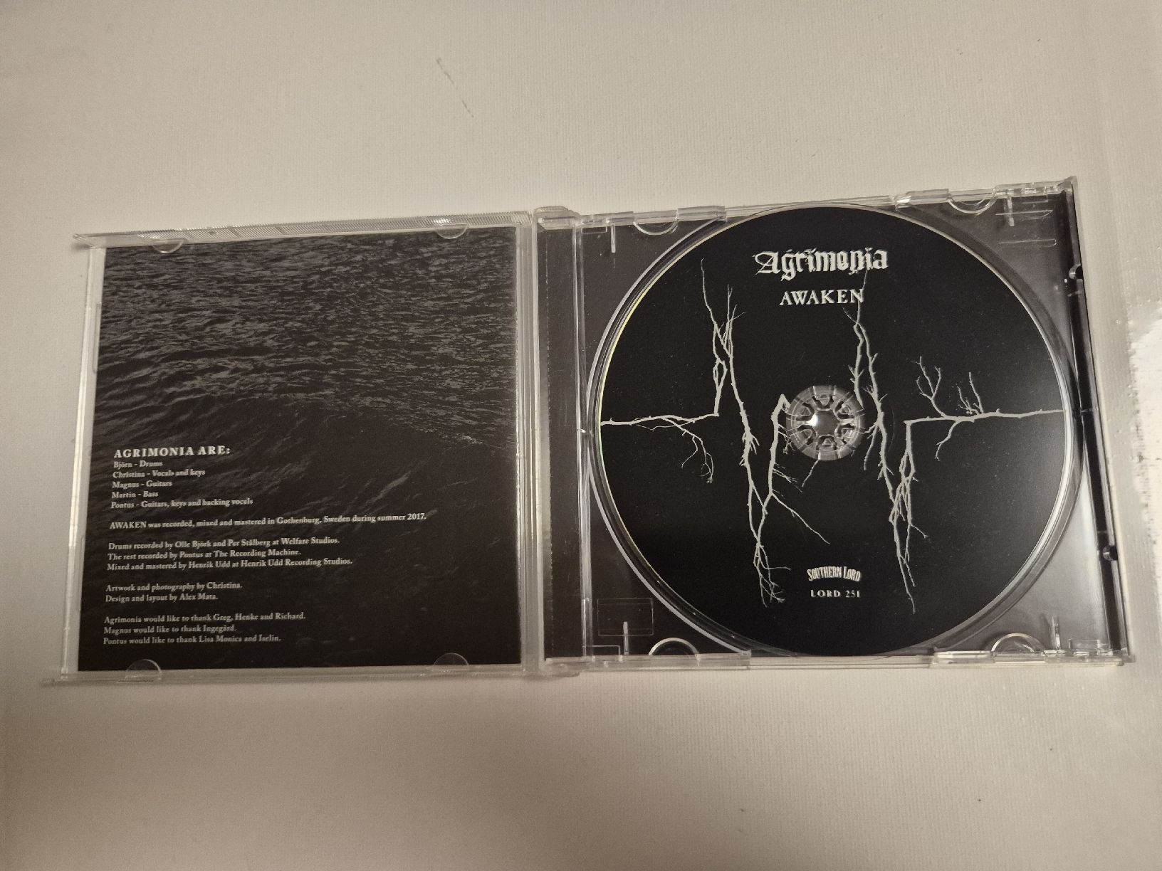 CD: Agrimonia -  Awaken - CD – Nuovo (secondo la descrizione) da Uster venduto da newwave0 2