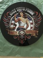 Harley-Davidson Pin-up-Girl Ride with Pride