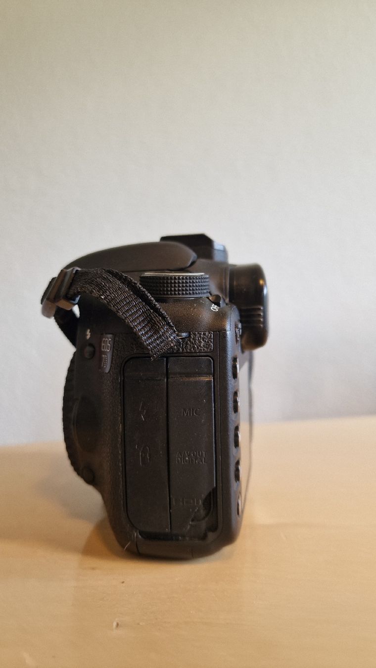 Canon Appareil photo: Canon Eos 7D – D'occasion à Welschenrohr par Anuk20 5
