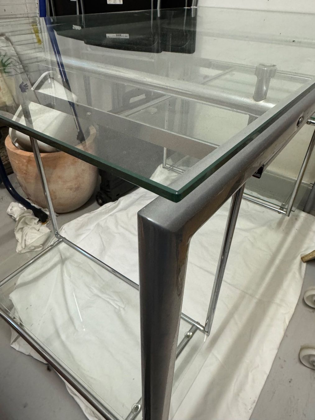 Scrivanie: Glas- Schreibtisch – Usato da Neuenegg venduto da Linka2 2