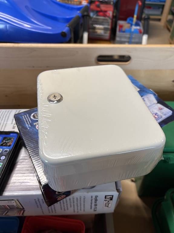 Alimentazione elettrica: Comsave TS_20 Schlüsselschrank – Usato da Luzern venduto da san_cbm8 1