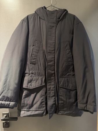 Hugo Boss Daunen Winterjacke, Grösse 50, Top Zustand!