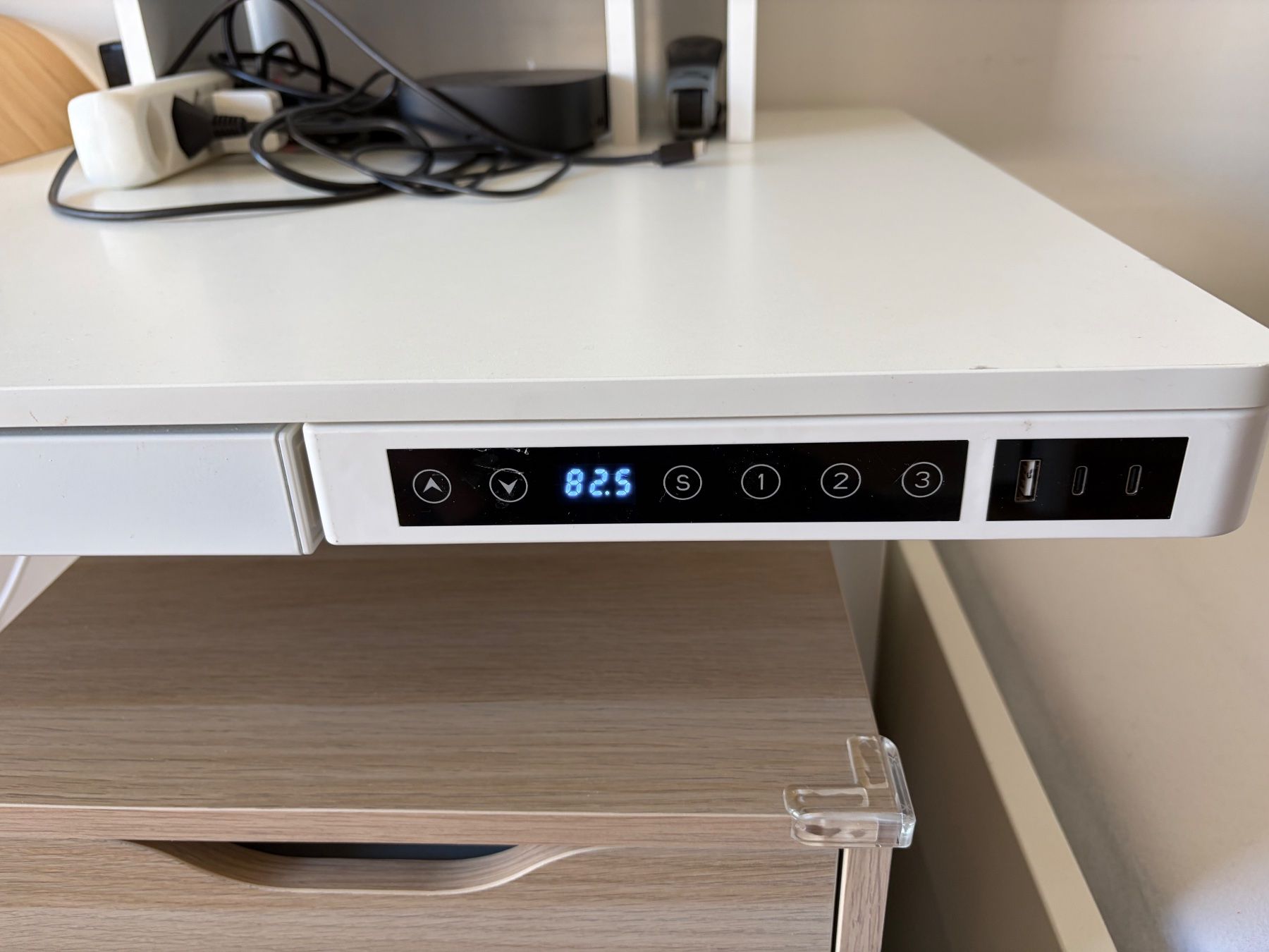Scrivanie: Bureau debout électrique - Electric standing desk – Usato da Genève venduto da gia_8cgn 5