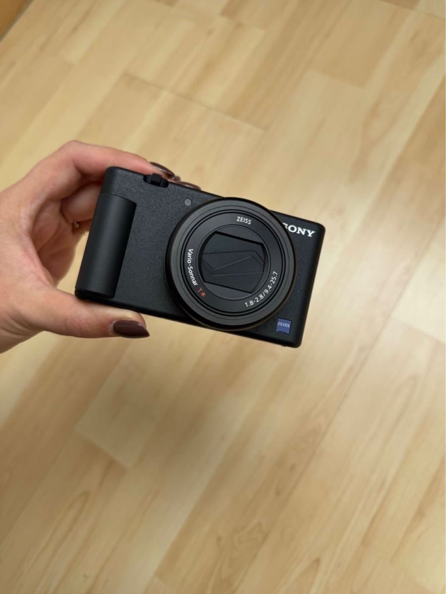 Sony Kamera: Sony ZV-1 - mit Garantie! – Neu (gemäss Beschreibung) aus St. Gallen von ElmedinaZ 1