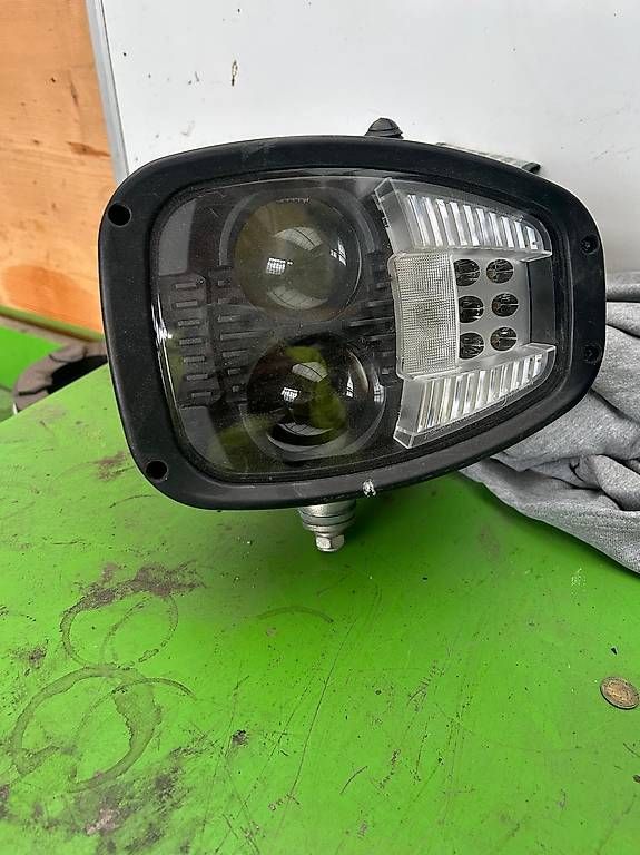 Fari: LED Scheinwerfer ABL – Usato da Oberhelfenschwil venduto da Tobias.Keller
