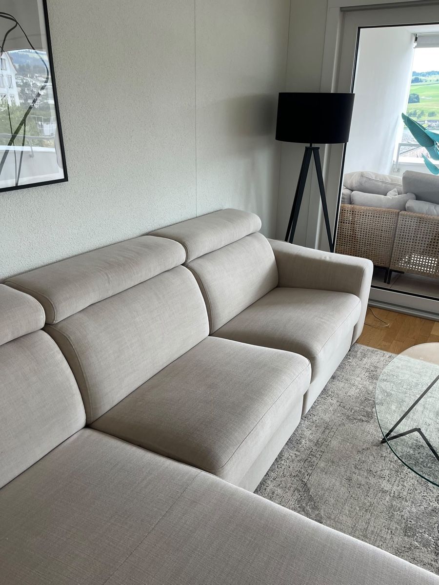 Livique Sofas: Ecksofa hellbeige Stoff mit Relaxfunktion – D'occasion à Küssnacht am Rigi par edo_7ww7 6