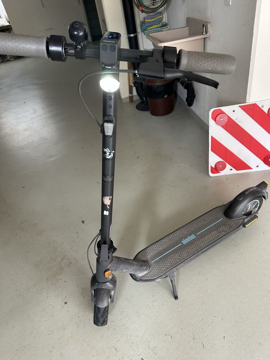 Elektromobile: Scooter Segway-Ninebot Max G30D – Defekt aus Affoltern am Albis von jer_fq2f 1