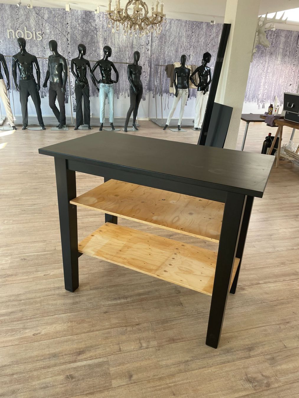 Tables: Table de DJ / Bar – D'occasion à Préverenges par mar_dy9k