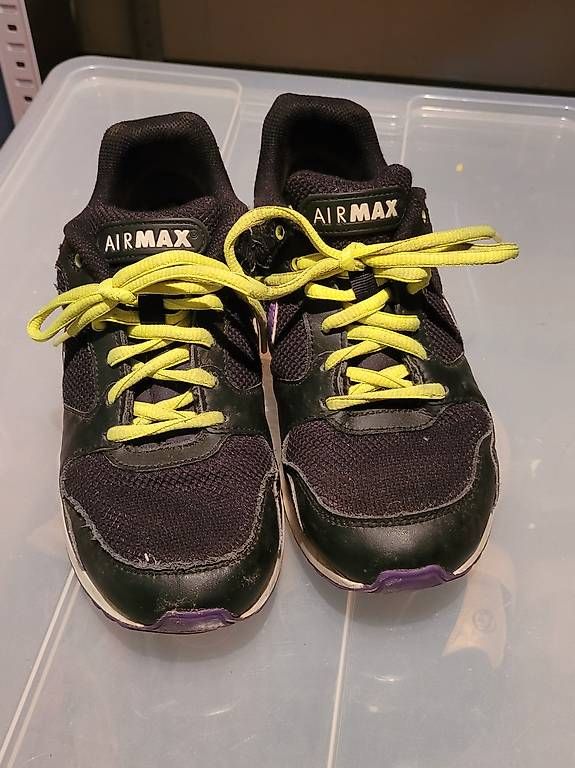 Chaussures hommes: Nike Air Max Coliseum – D'occasion à Münchenbuchsee par Lightning11 1