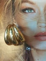 Glamouröse Ohrcreolen aus 18 Karat
