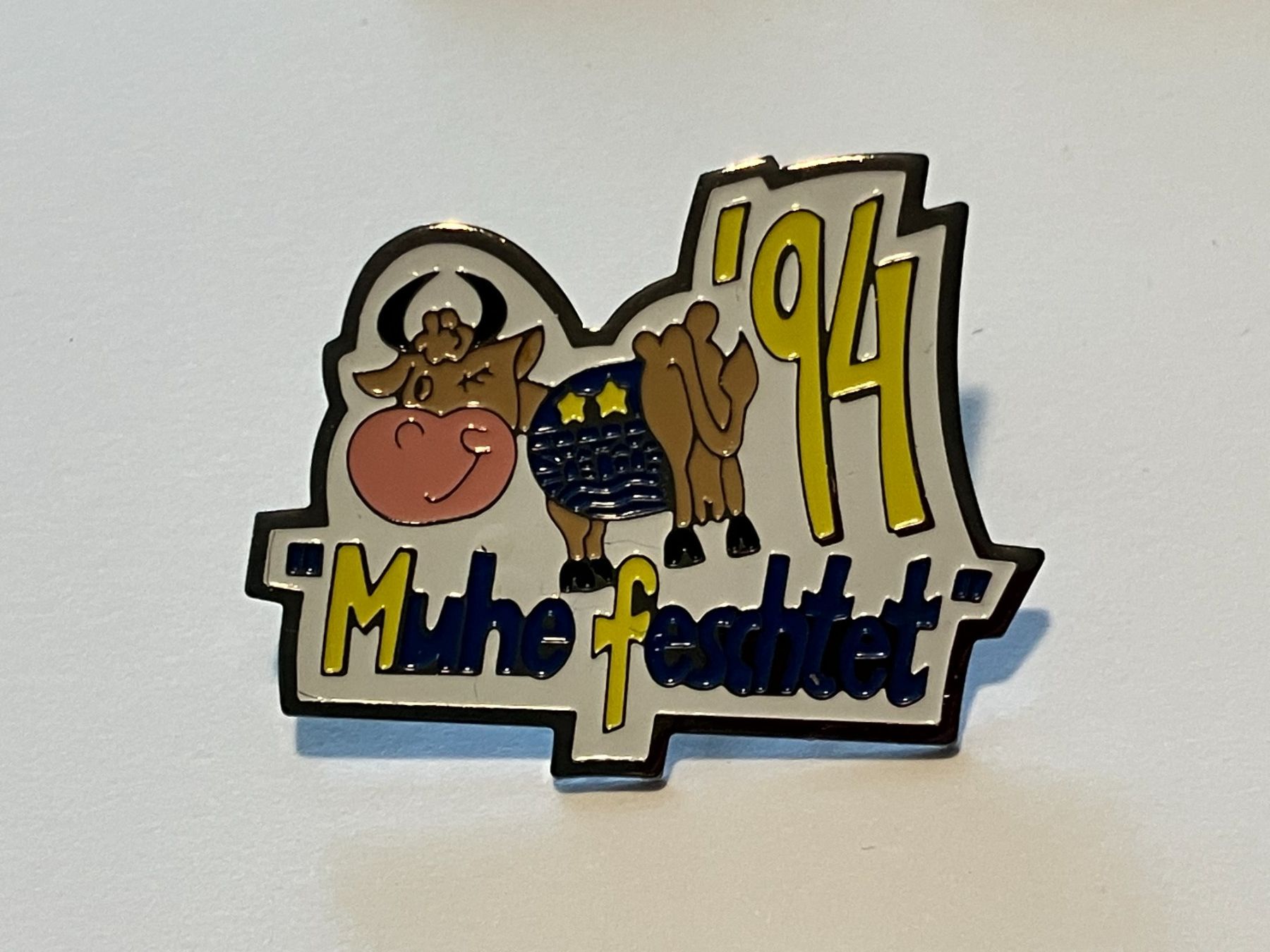 Placchette & Badge: 1 Pin Muhe feschtet 1994 – Usato da Basel venduto da djwwpp
