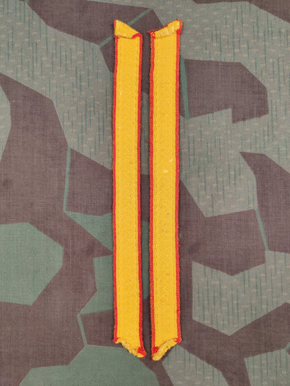 Schweizer Armee Plaketten & Abzeichen: Gradabzeichen Ord. 1898 Gefreiter, Radfahrer, Set – Gebraucht aus Bauma von SwissMilitaria 1