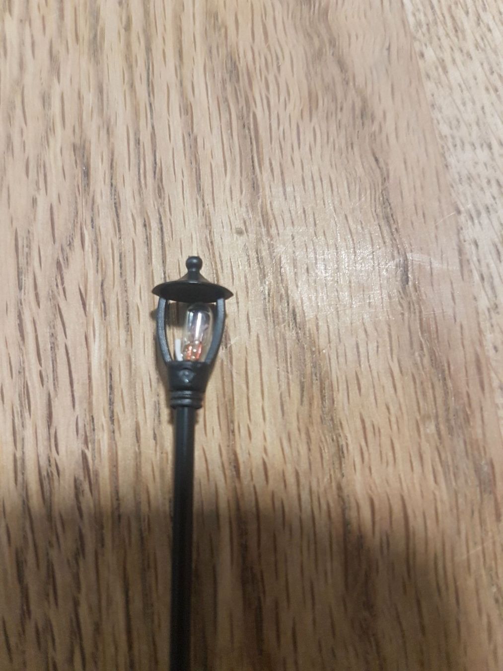 Modellini di ferrovie: Lot de 10 lampes noires – Nuovo e nell'imballaggio originale da Saxon venduto da Sebdem 1
