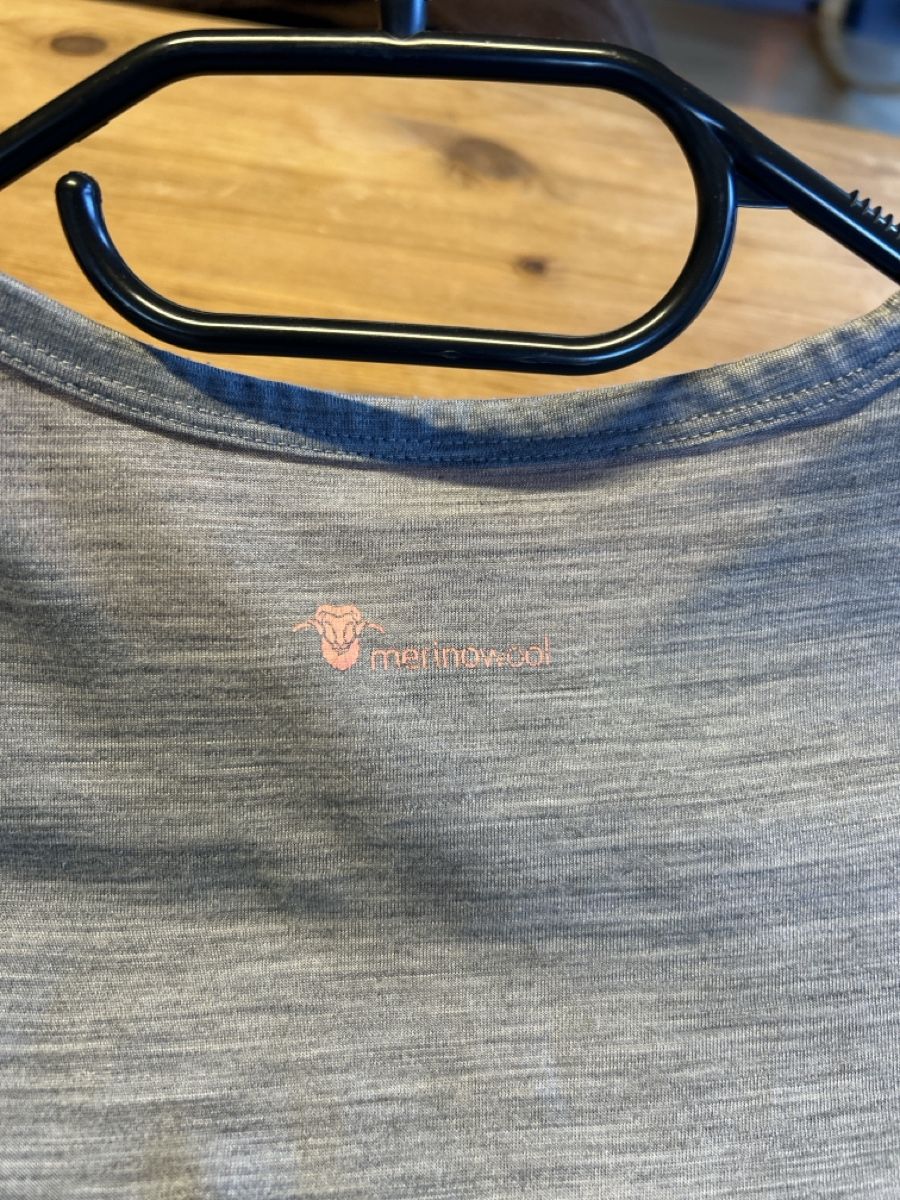 Mckinley T-shirt: T-shirt McKinley – Usato da Orsières venduto da far_5czh 1