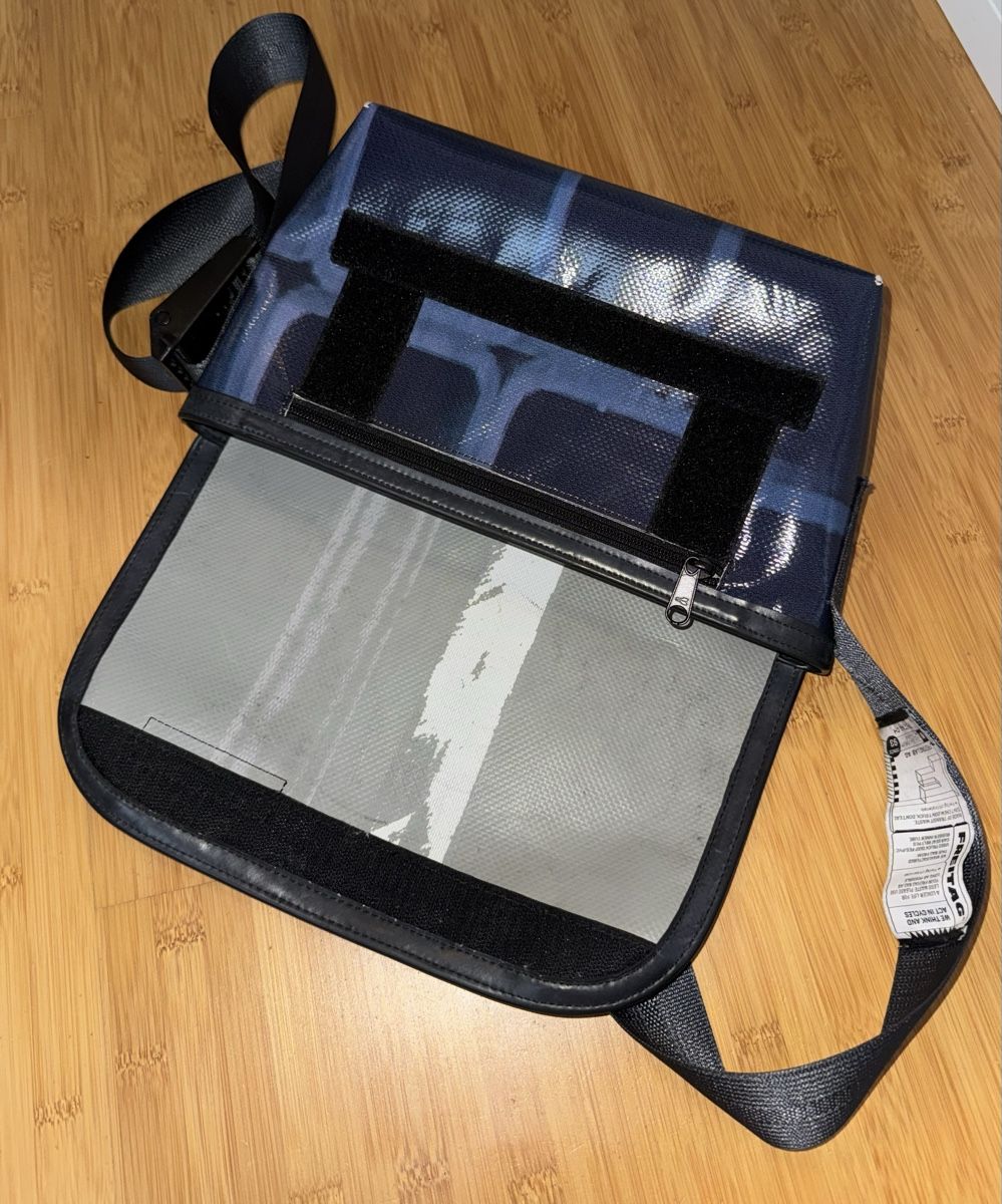 Freitag Sacs: FREITAG Tasche blau – D'occasion à Brienz BE par jeyjeyyyyy 3