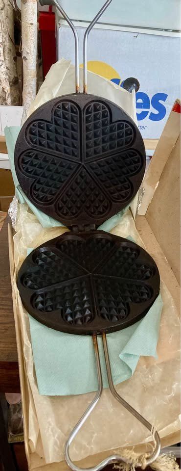 Küchengeräte: Gusseisen Waffeleisen antik – Gebraucht aus Rudolfstetten von Stellina1975 1