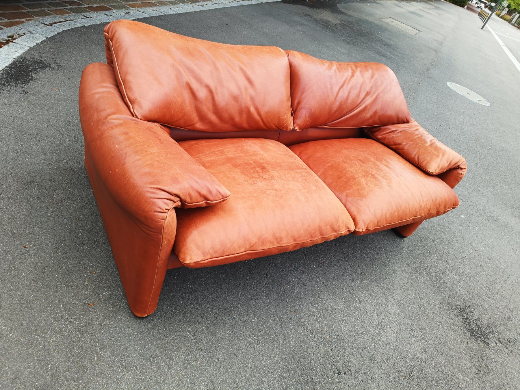 Cassina Divani: Design Sofa Sofa Maralunga Vico Magistretti Cassina – Usato da Winterthur venduto da style-and-design.zrh 3