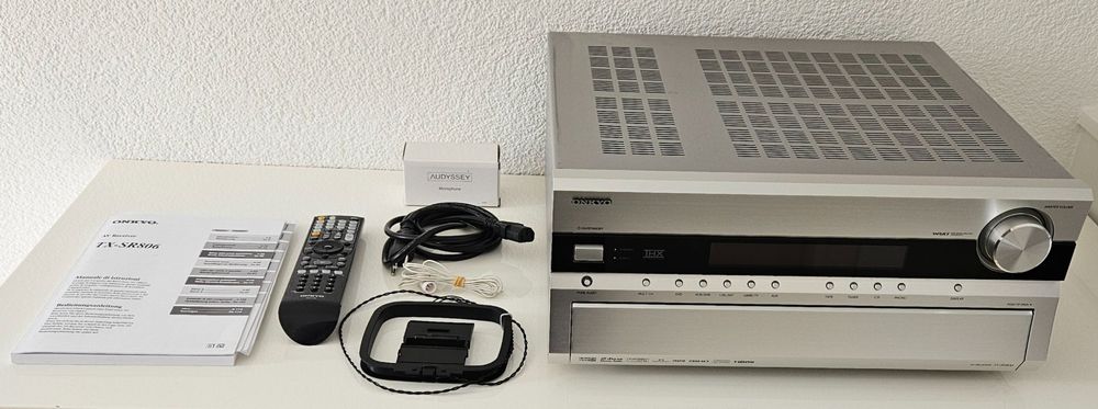 AV Receiver Onkyo TX-SR806 7.1 in Silber | Kaufen auf Ricardo