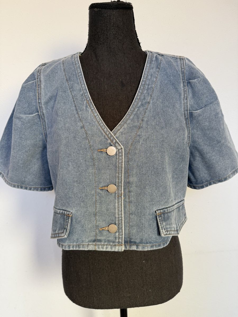 Shein Giacche: Jeansjäckli kurzatmig – Nuovo (secondo la descrizione) da Sigriswil venduto da ck56