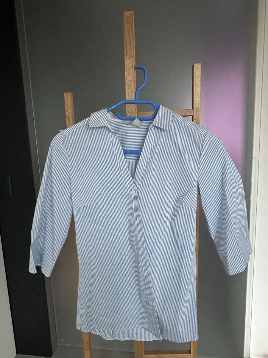 H&M Camicette: Bluse, Gr. 36, gestreift, hellblau – Usato da Gipf-Oberfrick venduto da Gabor5